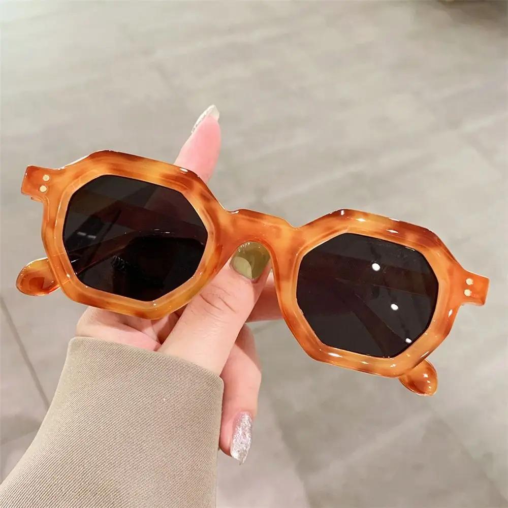  Ƽ ٰ 簢 ۶,   ̵, UV400  ۶, Ʈ ߿  Ȱ, м